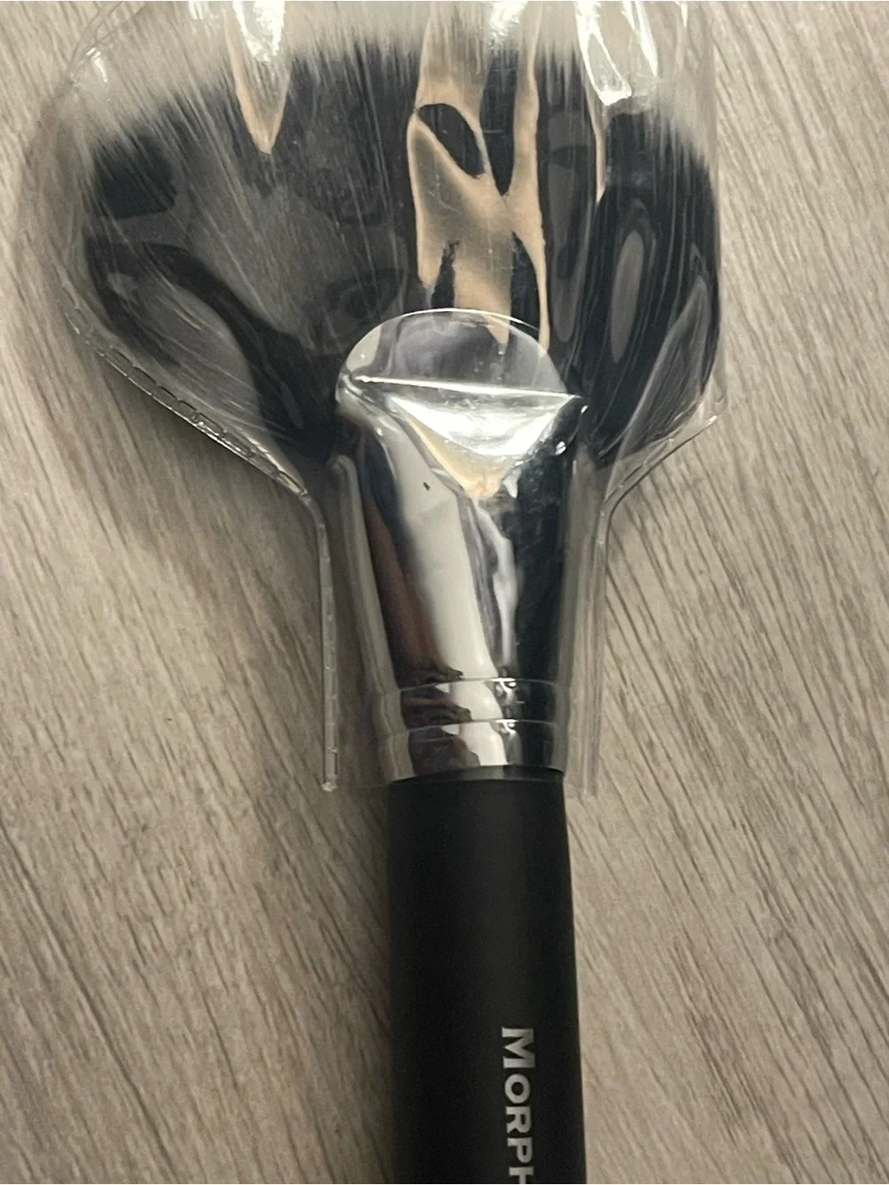 Morphe M495 Flawless Face Brush in Black
